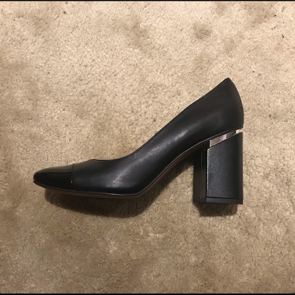 Franco Sarto slip on heels - Picture 2 of 2